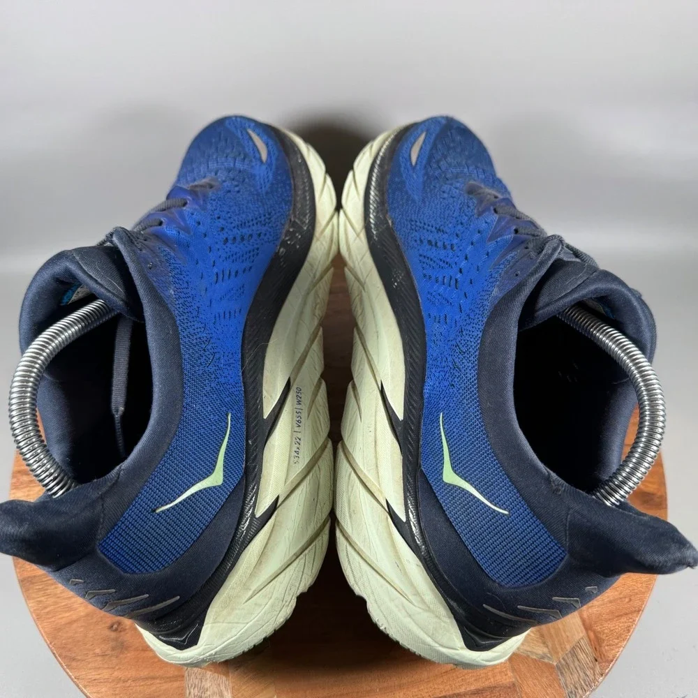 Hoka One One good used